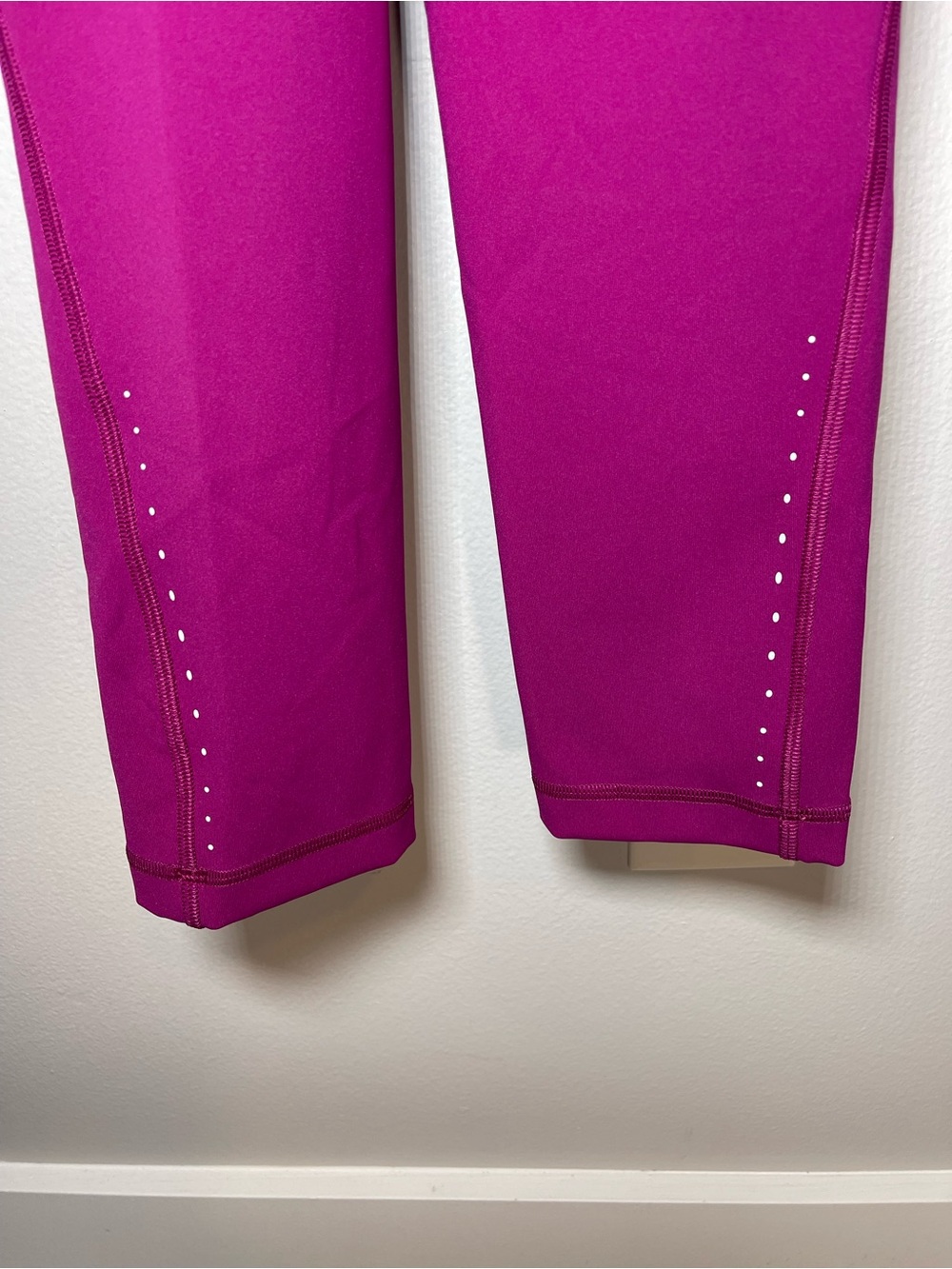 Lululemon Swift Speed High Rise Crop Leggings Magenta Pink 21” Size 4 Running - Picture 5 of 10